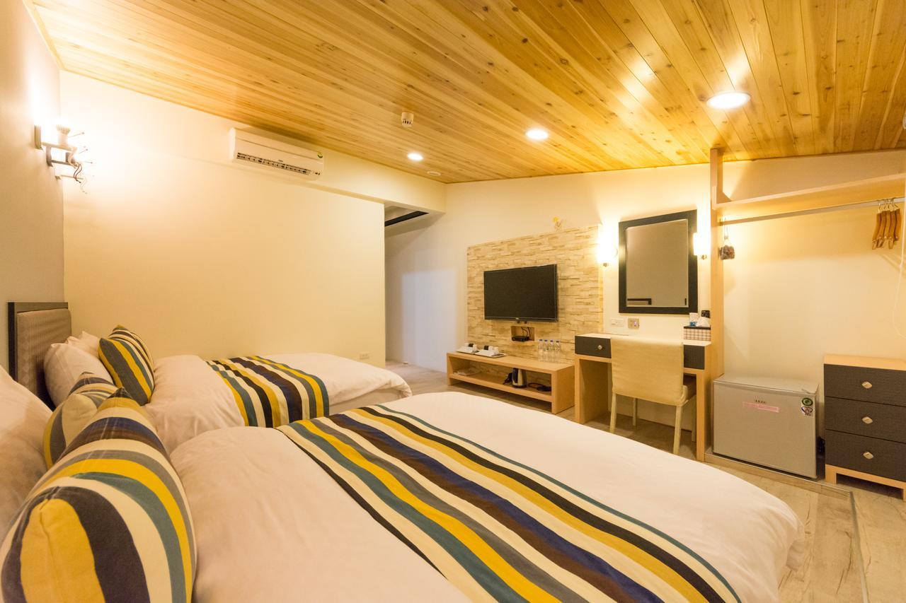 W Hostel ไถหนาน ภายนอก รูปภาพ