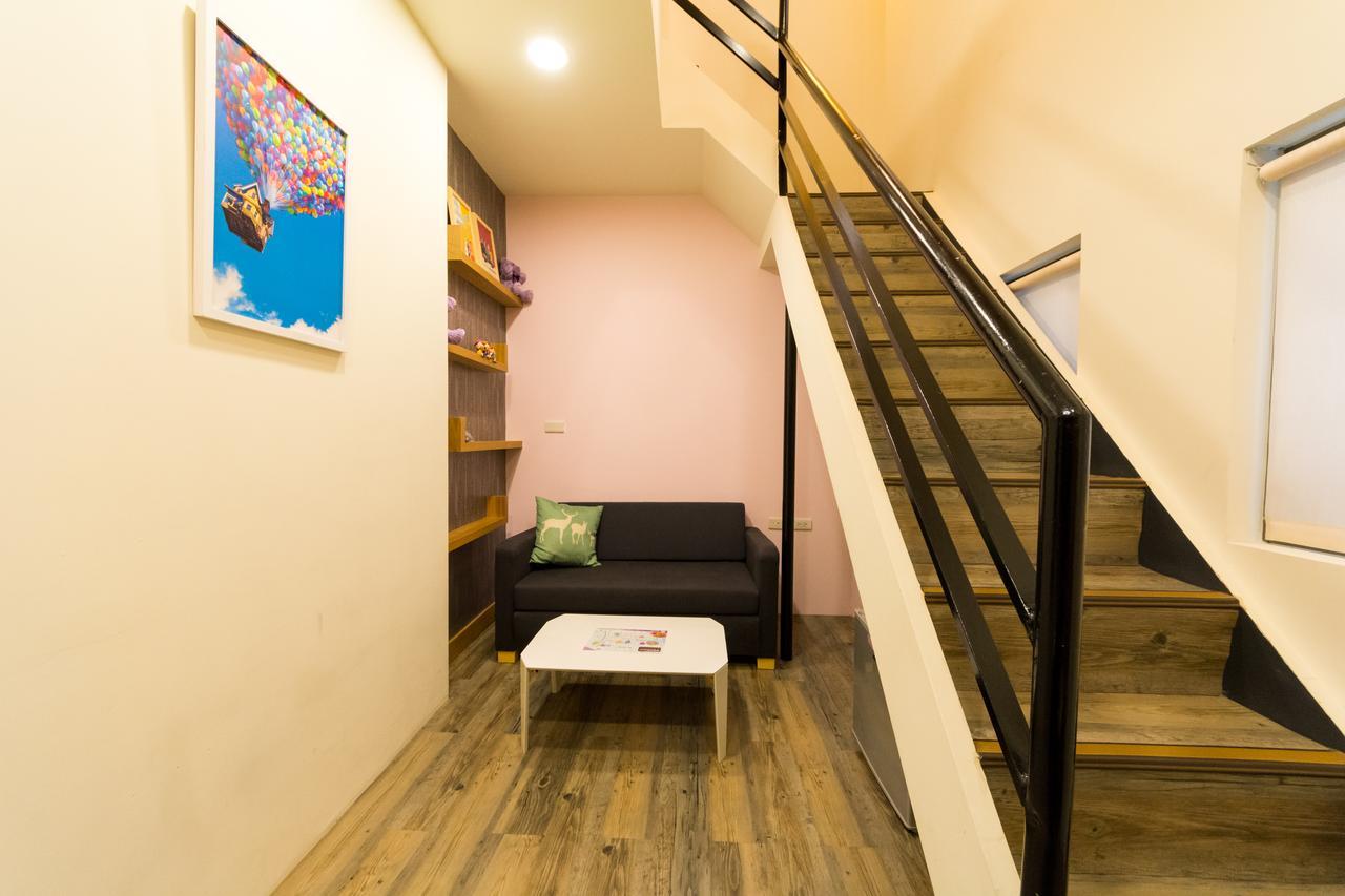 W Hostel ไถหนาน ภายนอก รูปภาพ